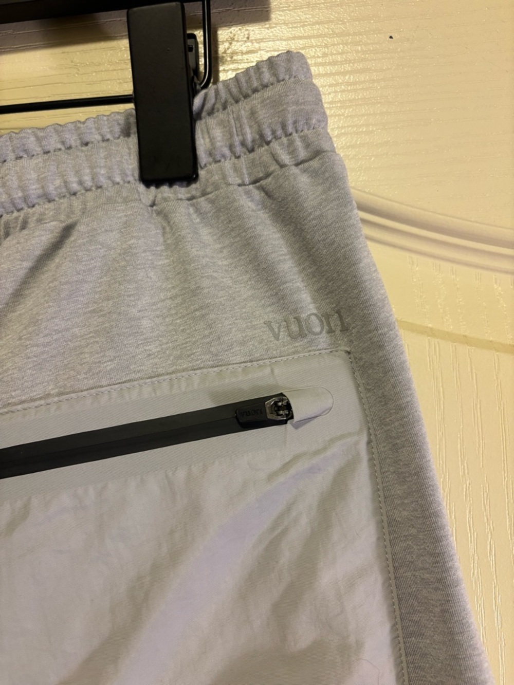 Vuori Men’s “Sunday Performance Utility” Short 8” Inseam (M) *SOLD OUT AT VUORI* - Picture 7 of 7